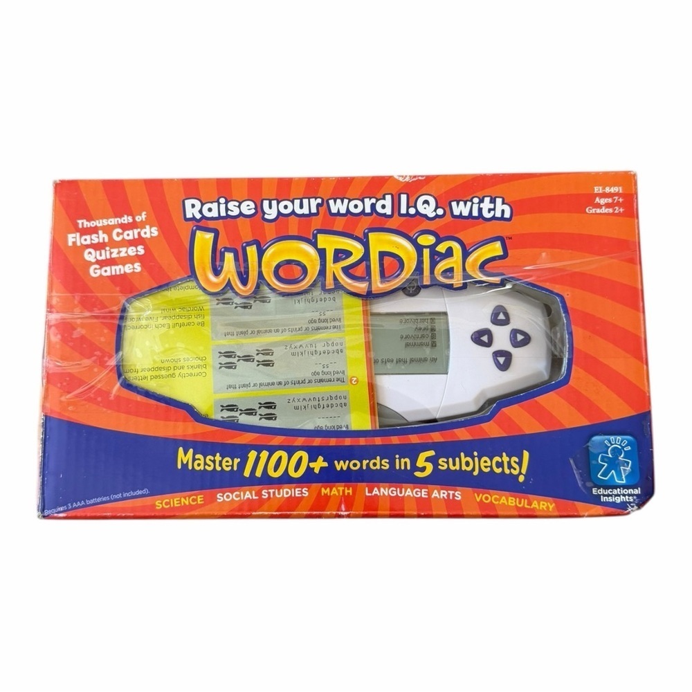 Educational Insights Wordiac English Language Vocabulary Handheld Game Open Box